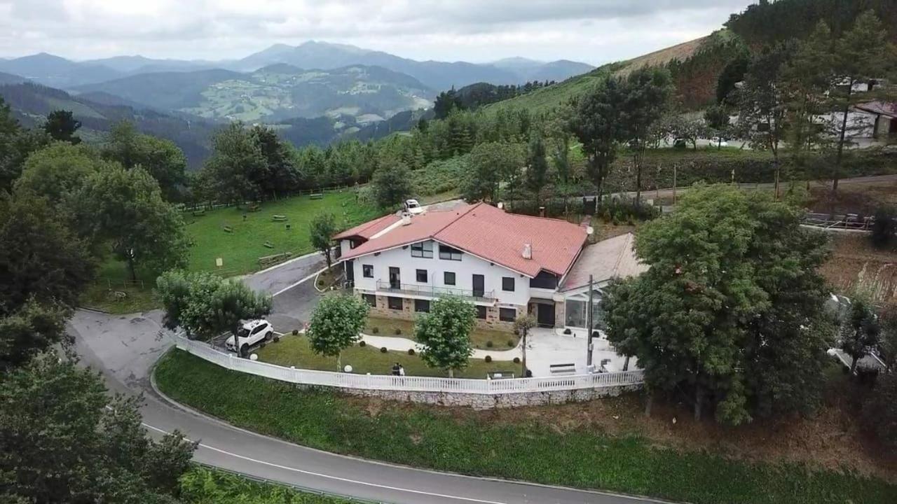 IXUA Hotela Éibar Buitenkant foto